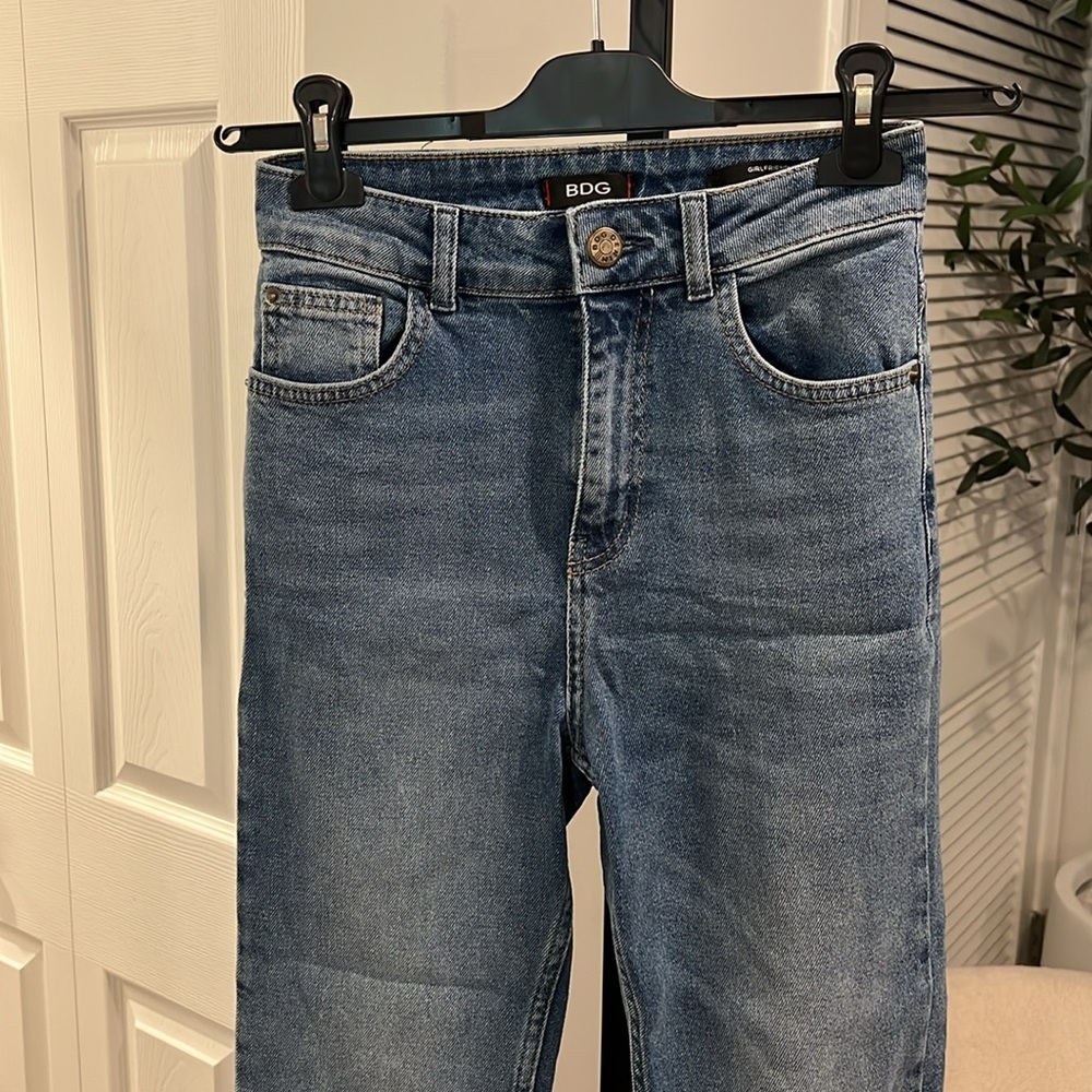 BDG Girlfriend Jean - Picture 2 of 5